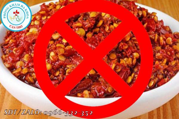 kiêng thức ăn cay nóng