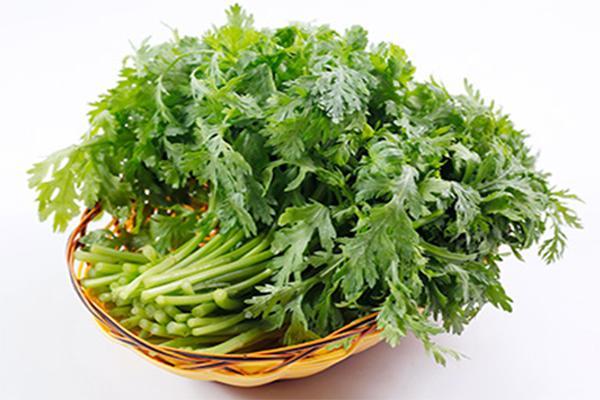 phá thai bằng rau ngãi cứu